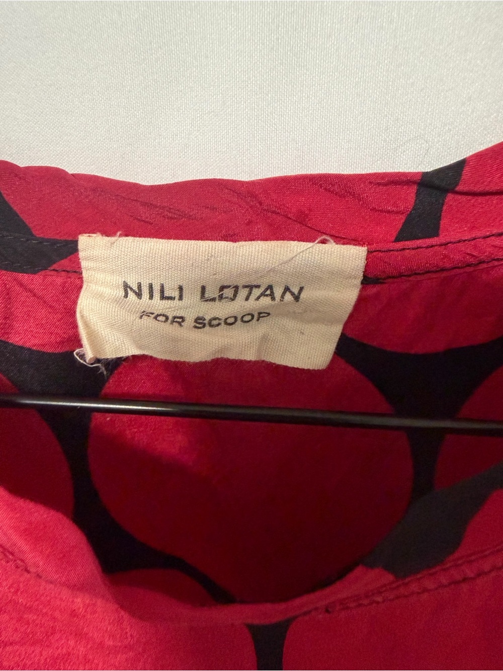Nili Lotan Red & Black Polka Dot Short Sleeve Top - Picture 2 of 6
